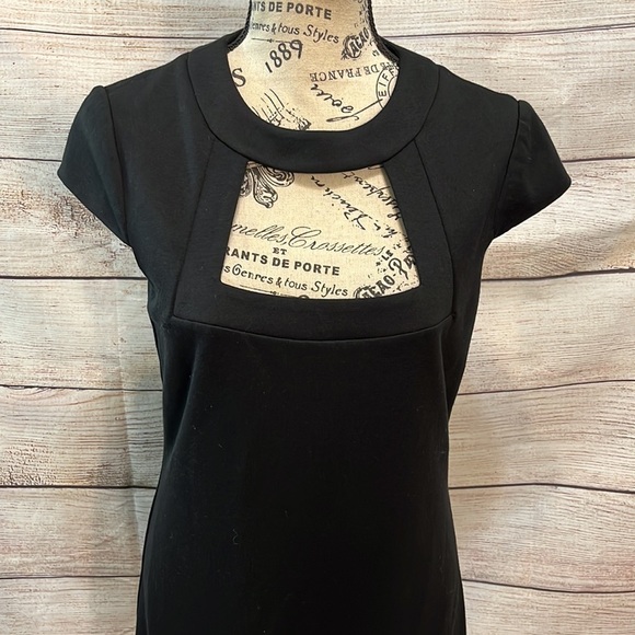 Trina Turk Cocktail Dress Keyhole Front Black Size 2 - Picture 2 of 9